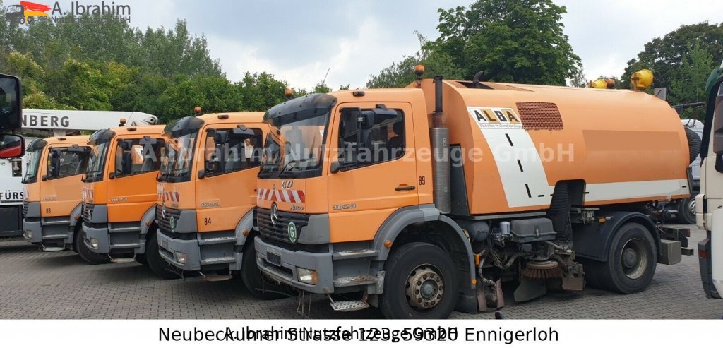 Mercedes-Benz 1823 DB 1823,Optifant 70, 3677 h Betriebsst., 2 Motors, 3 Pedals - Balayeuse de voirie: photos 2 Mercedes-Benz 1823 DB 1823,Optifant 70, 3677 h Betriebsst., 2 Motors, 3 Pedals - Balayeuse de voirie: photos 2