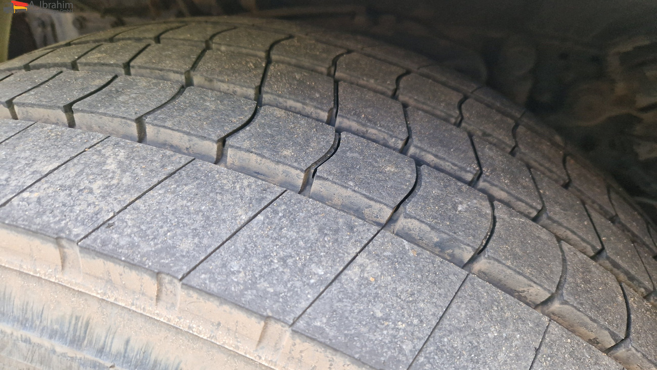 Mercedes-Benz 2541L Baustoff mit HIAB 122, Palettengabel Lift-Lenkachse, mp3 - Camion grue, Camion plateau: photos 2 Mercedes-Benz 2541L Baustoff mit HIAB 122, Palettengabel Lift-Lenkachse, mp3 - Camion grue, Camion plateau: photos 2