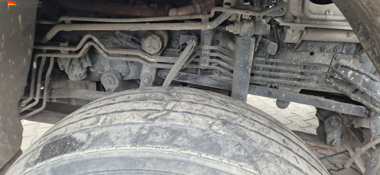 Mercedes-Benz 3241 PM 21-3 Liebherr 7 cbm PUMI Putzmeister Liebherr - Camion malaxeur pompe: photos 5 Mercedes-Benz 3241 PM 21-3 Liebherr 7 cbm PUMI Putzmeister Liebherr - Camion malaxeur pompe: photos 5