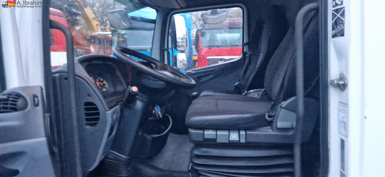 Mercedes-Benz 816 Koffer, LBW - Fourgon grand volume: photos 4 Mercedes-Benz 816 Koffer, LBW - Fourgon grand volume: photos 4