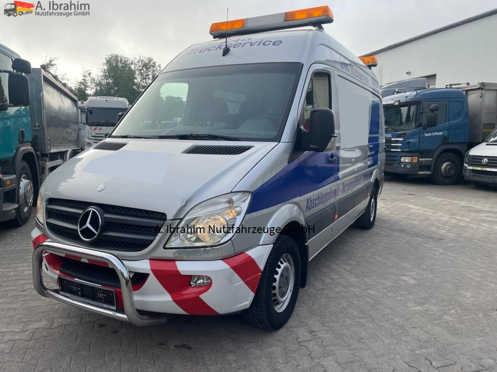Mercedes-Benz DB 313 Sprinter Werstatt, Service, einsatzbereit ATM mit ca. 160 tkm - Fourgonnette: photos 1 Mercedes-Benz DB 313 Sprinter Werstatt, Service, einsatzbereit ATM mit ca. 160 tkm - Fourgonnette: photos 1