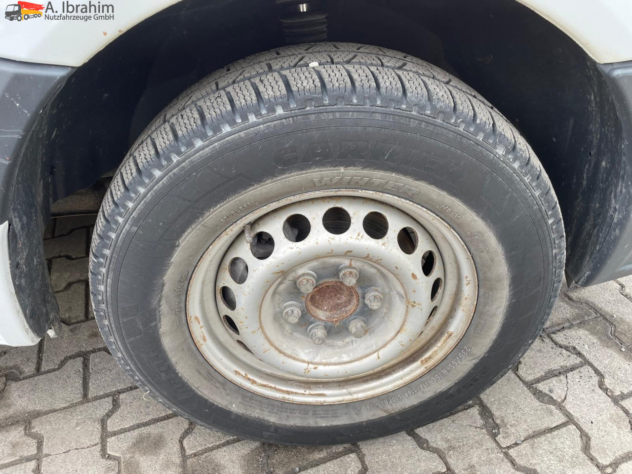 Mercedes-Benz Sprinter DB 319 CDI Geschlossen Kasten | 15 m³ | V6 | 4.5 m Radstand - Fourgon utilitaire: photos 4 Mercedes-Benz Sprinter DB 319 CDI Geschlossen Kasten | 15 m³ | V6 | 4.5 m Radstand - Fourgon utilitaire: photos 4