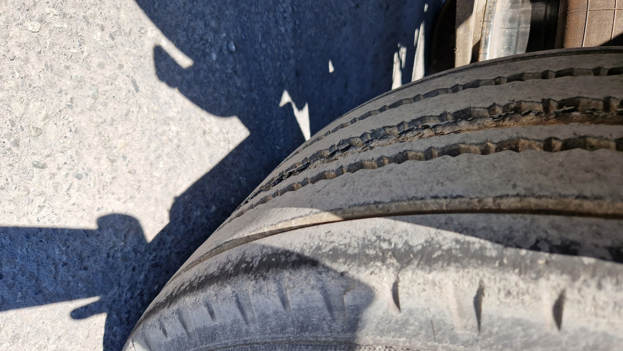 Schmitz SCF 24G Slider - Semi-remorque porte-conteneur/ Caisse mobile: photos 4 Schmitz SCF 24G Slider - Semi-remorque porte-conteneur/ Caisse mobile: photos 4