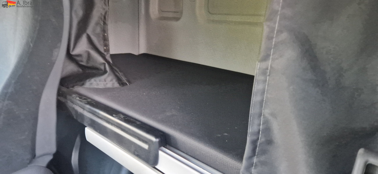 MAN TGS 18.400 PTO für Kompressor deutsches Fahrzeug - Tracteur routier: photos 2 MAN TGS 18.400 PTO für Kompressor deutsches Fahrzeug - Tracteur routier: photos 2