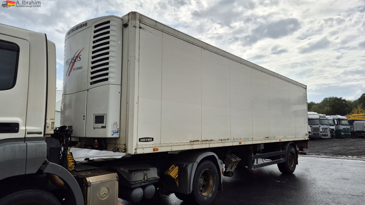 Wagen Meyer MSK 10 Mitsubishi TSV2000D - Semi-remorque frigorifique: photos 1 Wagen Meyer MSK 10 Mitsubishi TSV2000D - Semi-remorque frigorifique: photos 1