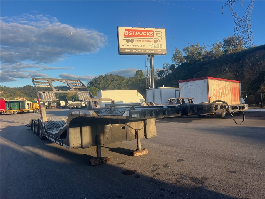 FMS FS3 - Semi-remorque porte-voitures: photos 2 FMS FS3 - Semi-remorque porte-voitures: photos 2