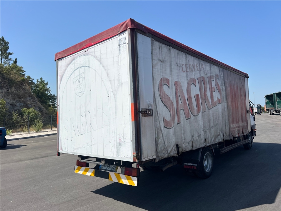 Mitsubishi FE659 - Camion à rideaux coulissants: photos 2 Mitsubishi FE659 - Camion à rideaux coulissants: photos 2