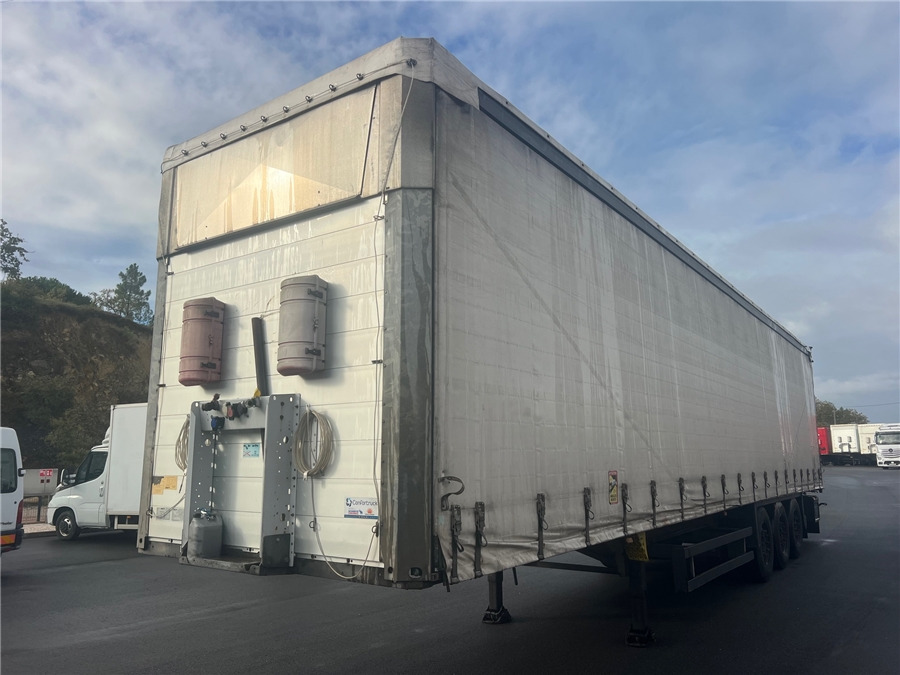 SCHMITZ S01 - Semi-remorque rideaux coulissants: photos 3 SCHMITZ S01 - Semi-remorque rideaux coulissants: photos 3