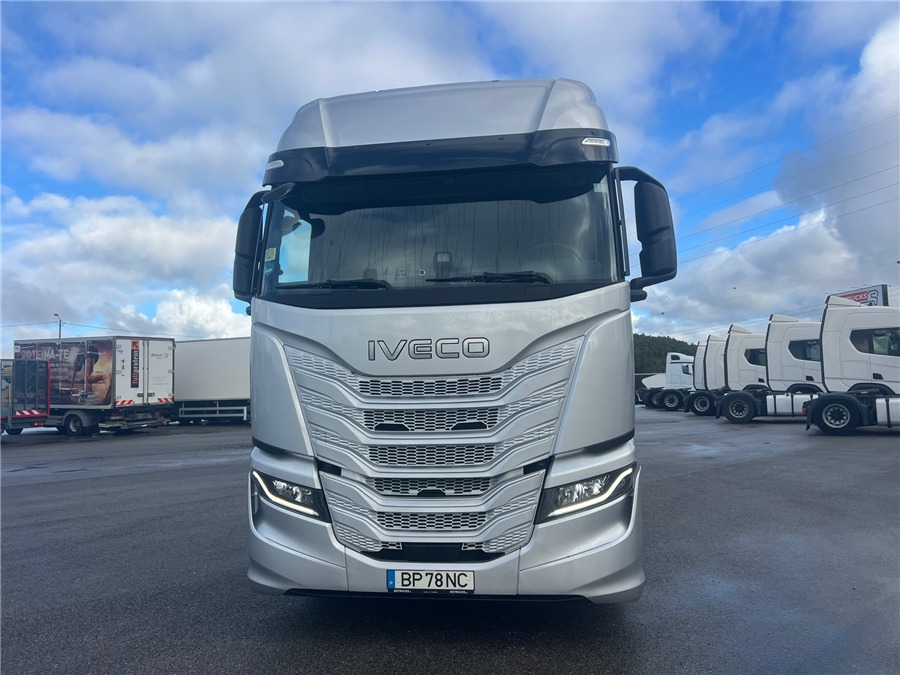 Iveco S-WAY 500 - Tracteur routier: photos 2 Iveco S-WAY 500 - Tracteur routier: photos 2