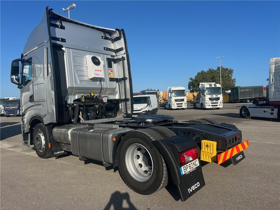 Tracteur routier Iveco S-WAY 500: photos 6