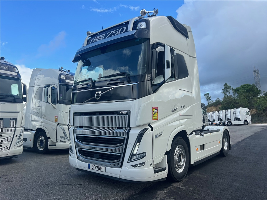 Volvo FH 750 / RETARDER - Tracteur routier: photos 3 Volvo FH 750 / RETARDER - Tracteur routier: photos 3