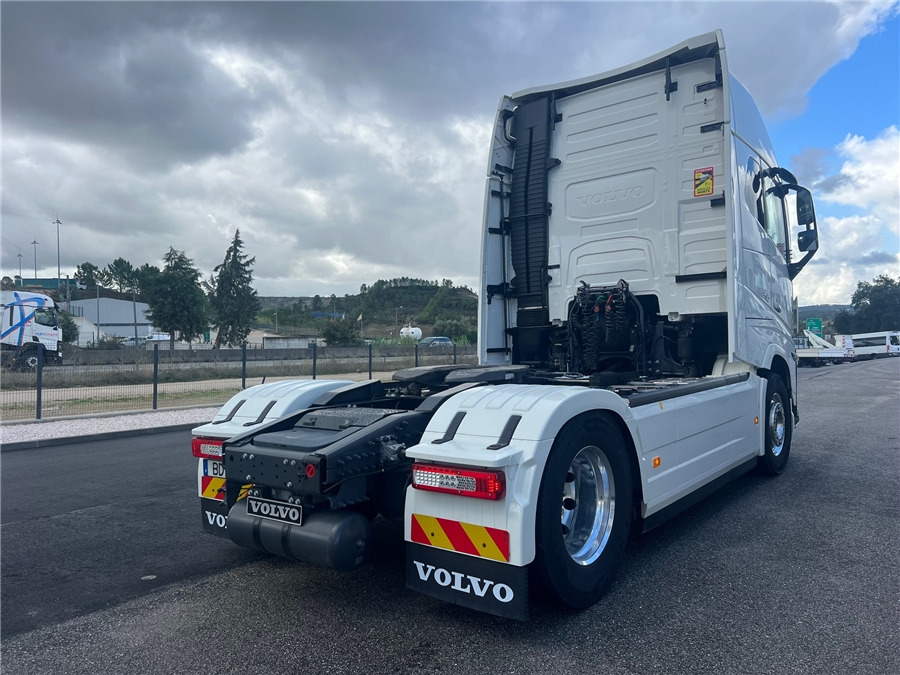 Volvo FH 750 / RETARDER - Tracteur routier: photos 4 Volvo FH 750 / RETARDER - Tracteur routier: photos 4