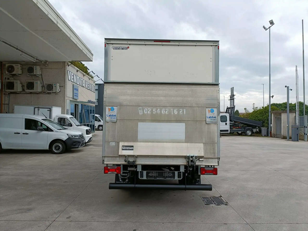 IVECO DAILY 35C16 3.0 - Fourgon grand volume: photos 5 IVECO DAILY 35C16 3.0 - Fourgon grand volume: photos 5
