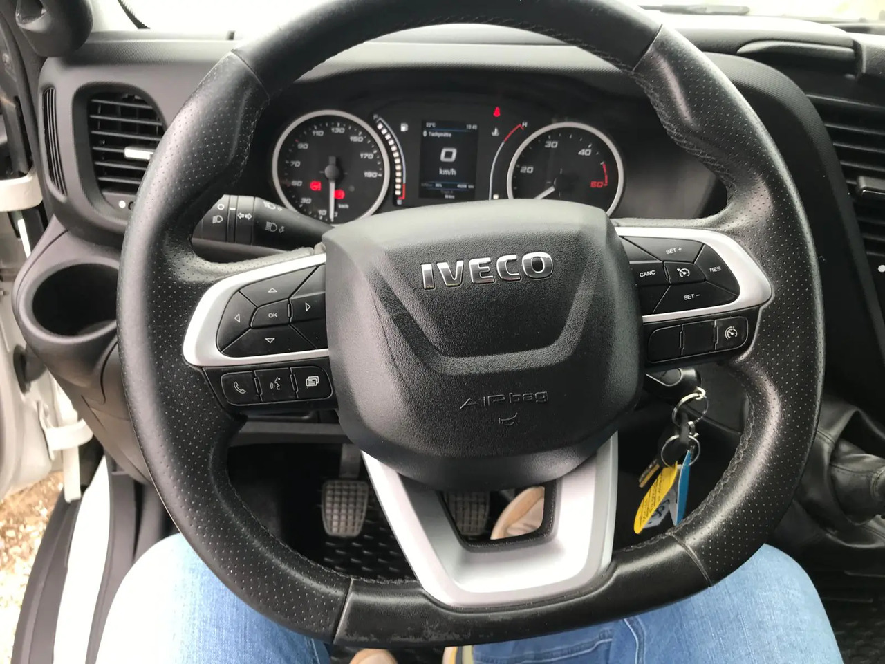 IVECO DAILY 35C16 CC 3000 - Utilitaire rideaux coulissants (PLSC): photos 3 IVECO DAILY 35C16 CC 3000 - Utilitaire rideaux coulissants (PLSC): photos 3