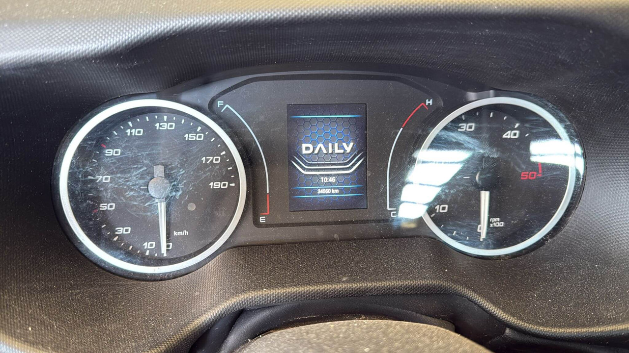 IVECO DAILY 35C16 DOPPIA CABINA RIBALTABILE TRILATERALE 3.0 - Utilitaire benne: photos 4 IVECO DAILY 35C16 DOPPIA CABINA RIBALTABILE TRILATERALE 3.0 - Utilitaire benne: photos 4