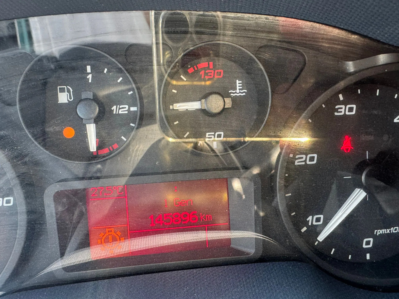 IVECO DAILY 35C18 FRIGO FRCX 10/2025 - Utilitaire frigorifique: photos 2 IVECO DAILY 35C18 FRIGO FRCX 10/2025 - Utilitaire frigorifique: photos 2