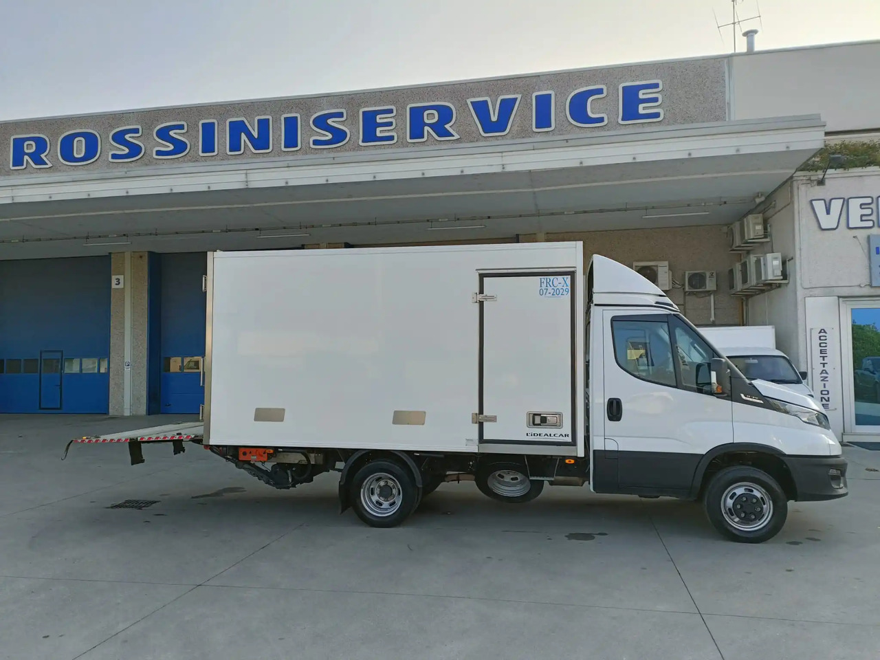 IVECO DAILY 35C21 A8 FRIGO FRCX 3.0 - Utilitaire frigorifique: photos 4 IVECO DAILY 35C21 A8 FRIGO FRCX 3.0 - Utilitaire frigorifique: photos 4