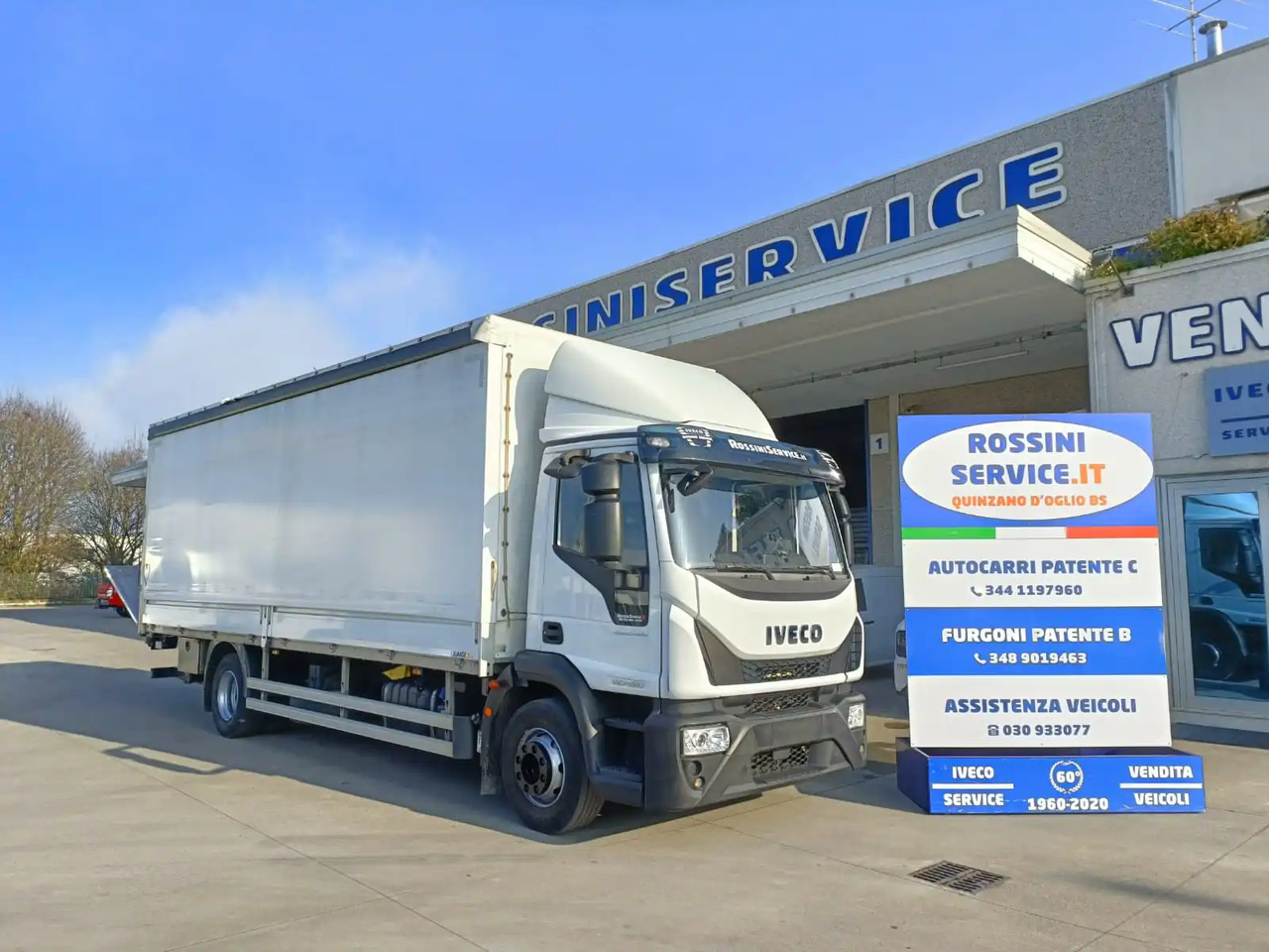 IVECO EUROCARGO 140E28P - Camion à rideaux coulissants: photos 1 IVECO EUROCARGO 140E28P - Camion à rideaux coulissants: photos 1