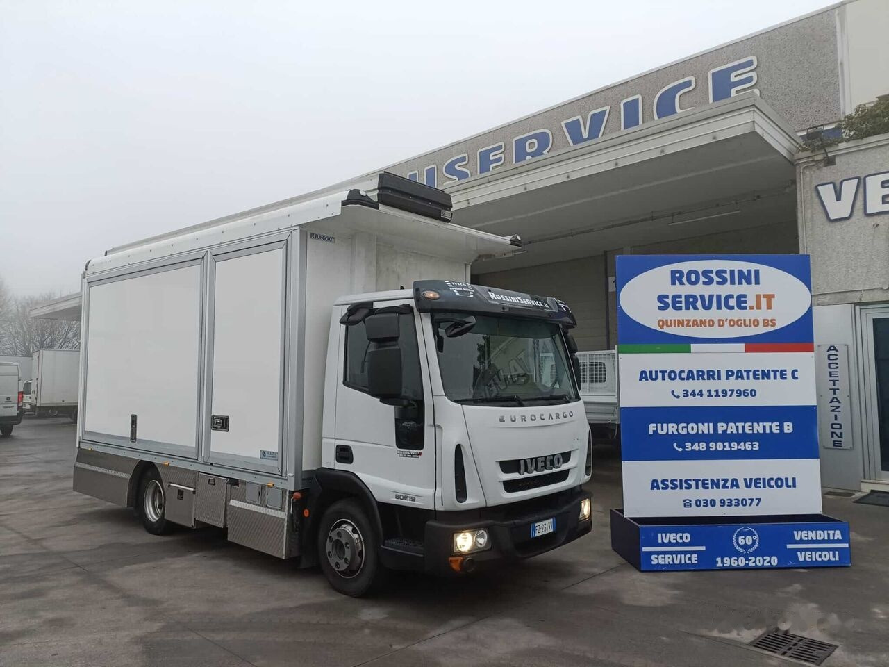 Camion magasin IVECO EUROCARGO 80E19 VENDITA AMBULANTE