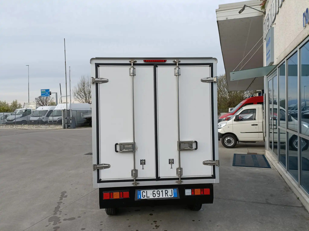 Fourgon grand volume, Utilitaire électrique NEXTEM FURGONE BOX 100% ELETTRICO: photos 6