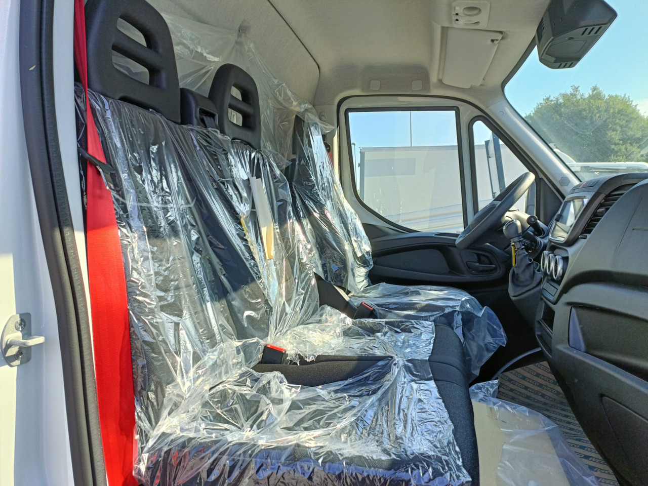 Véhicule utilitaire IVECO DAILY 35C16 MOD. 2025 A TELAIO NUOVO: photos 6 Véhicule utilitaire IVECO DAILY 35C16 MOD. 2025 A TELAIO NUOVO: photos 6