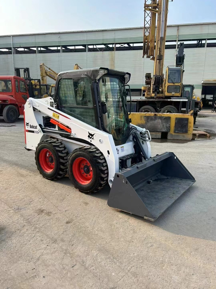Bobcat S450 - Mini chargeuse: photos 3 Bobcat S450 - Mini chargeuse: photos 3