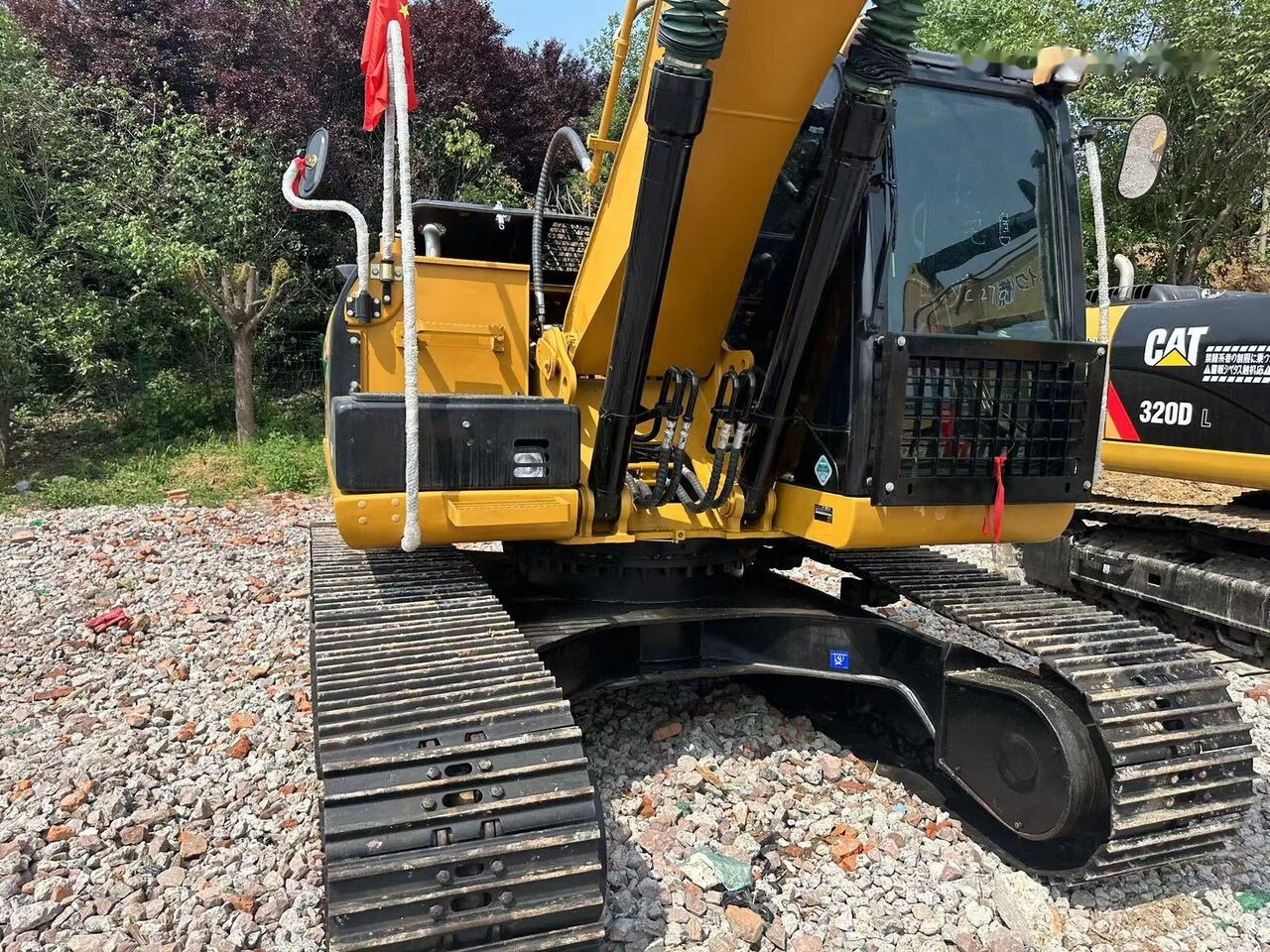 Caterpillar CAT 320D - Pelle sur chenille: photos 3 Caterpillar CAT 320D - Pelle sur chenille: photos 3