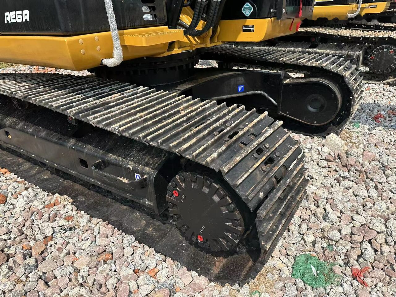 Caterpillar CAT 320D - Pelle sur chenille: photos 4 Caterpillar CAT 320D - Pelle sur chenille: photos 4