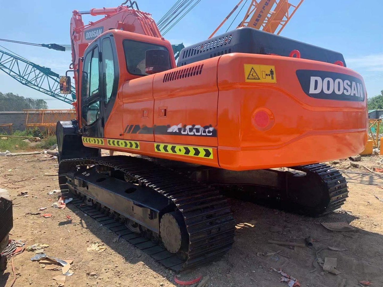 Doosan DX300 - Pelle sur chenille: photos 4 Doosan DX300 - Pelle sur chenille: photos 4