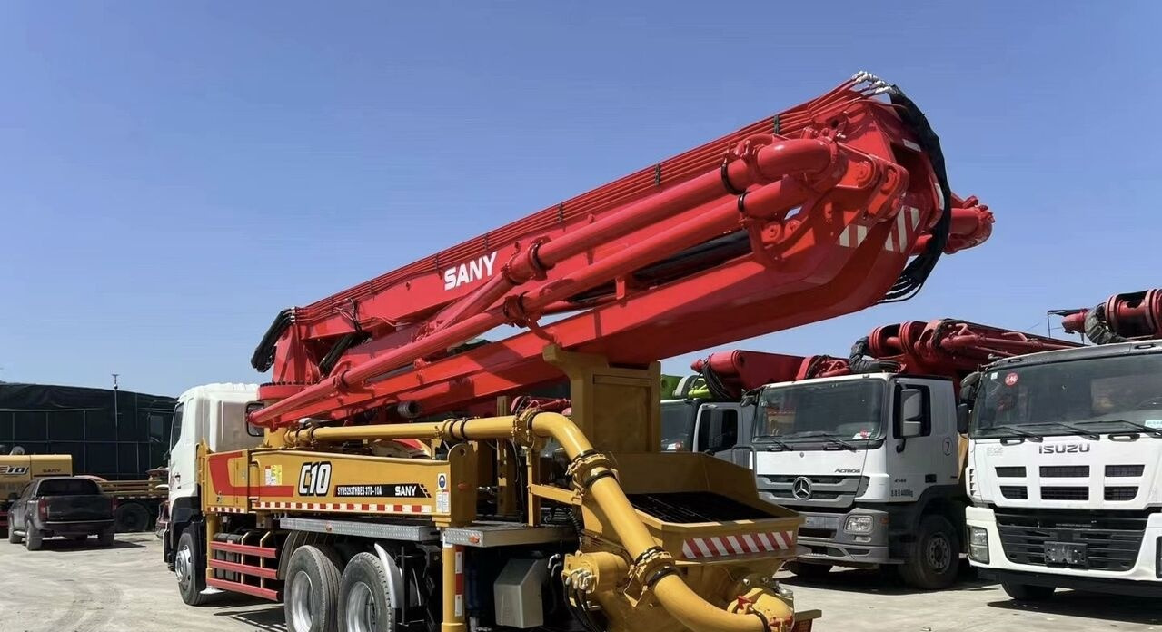 Hino Sany on chassis - Camion pompe: photos 2 Hino Sany on chassis - Camion pompe: photos 2