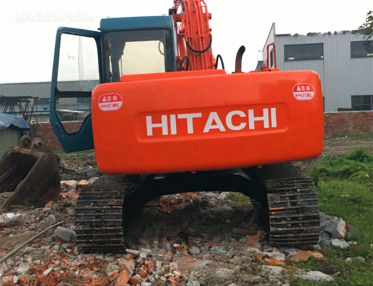 Pelle sur chenille Hitachi EX120-3: photos 6