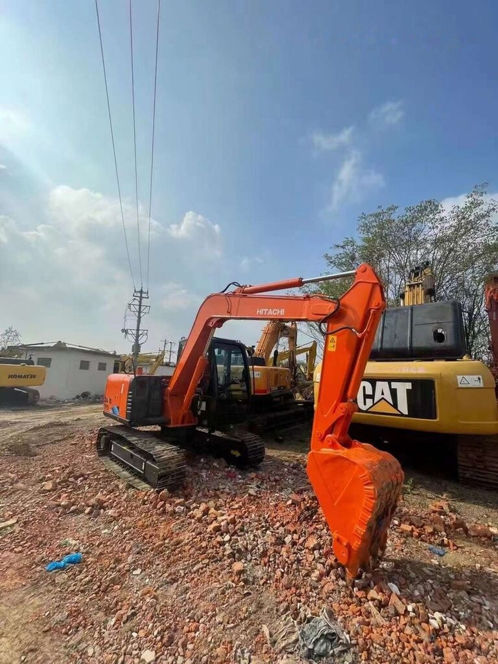 Hitachi ZX70 - Pelle sur chenille: photos 2 Hitachi ZX70 - Pelle sur chenille: photos 2
