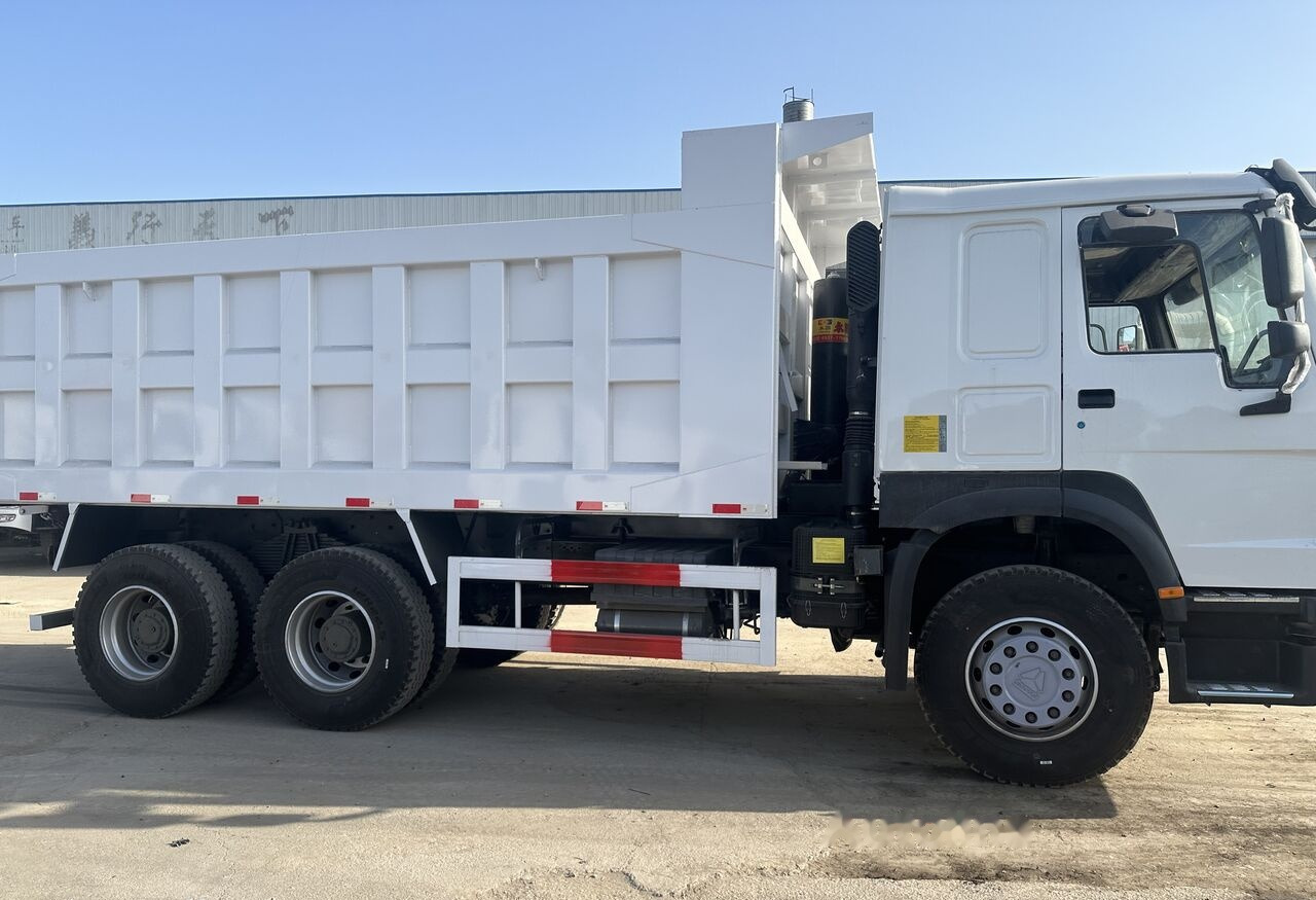 Howo 400 8X4 - Camion benne: photos 4 Howo 400 8X4 - Camion benne: photos 4