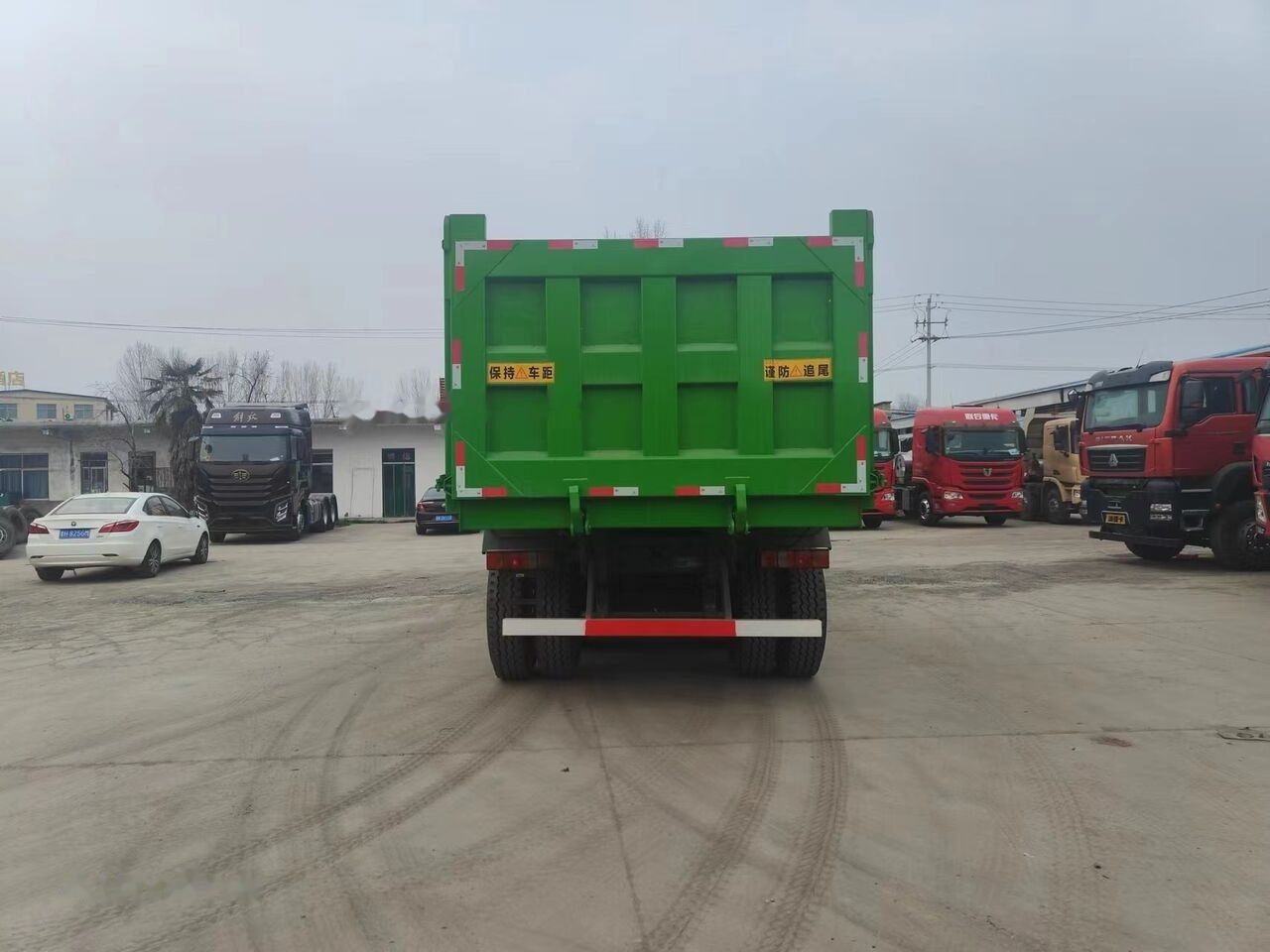 Howo G7W - Camion benne: photos 4 Howo G7W - Camion benne: photos 4