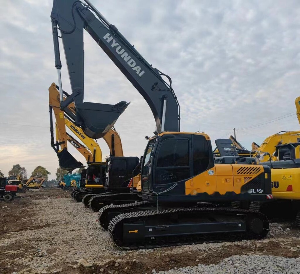 Hyundai R225VS - Pelle sur chenille: photos 4 Hyundai R225VS - Pelle sur chenille: photos 4