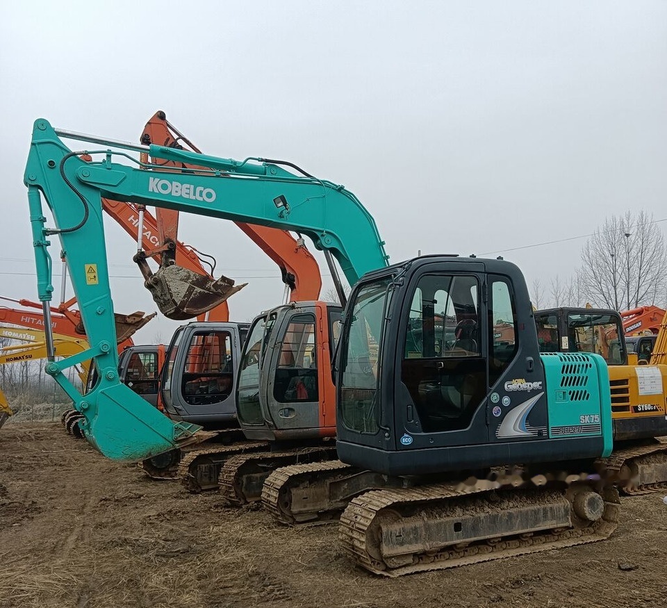 Kobelco SK75-8 - Pelle sur chenille: photos 1 Kobelco SK75-8 - Pelle sur chenille: photos 1