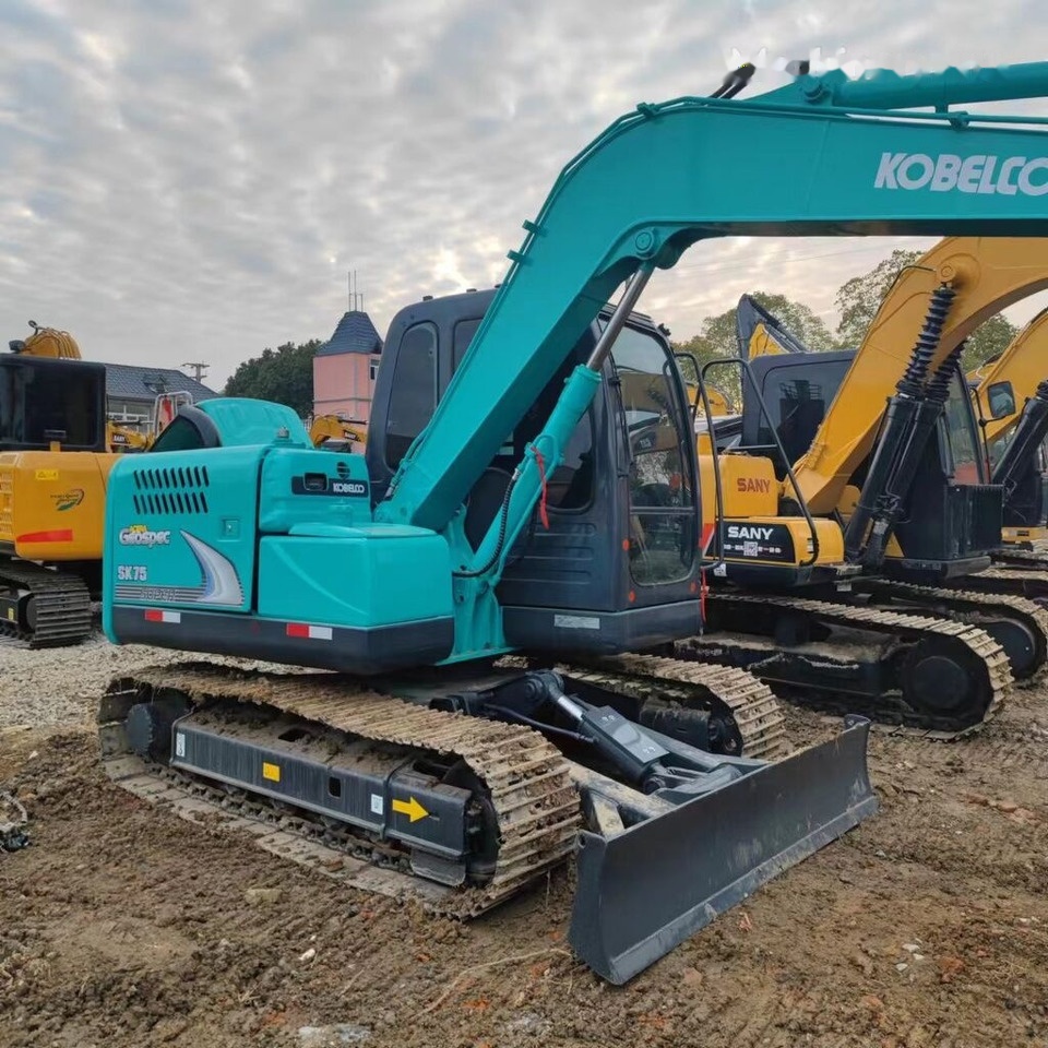 Kobelco SK75 - Mini pelle: photos 1 Kobelco SK75 - Mini pelle: photos 1