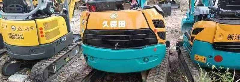 Kubota U20 - Mini pelle: photos 1 Kubota U20 - Mini pelle: photos 1