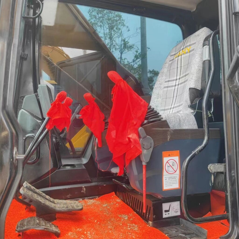 Sany SY215C - Pelle sur chenille: photos 2 Sany SY215C - Pelle sur chenille: photos 2