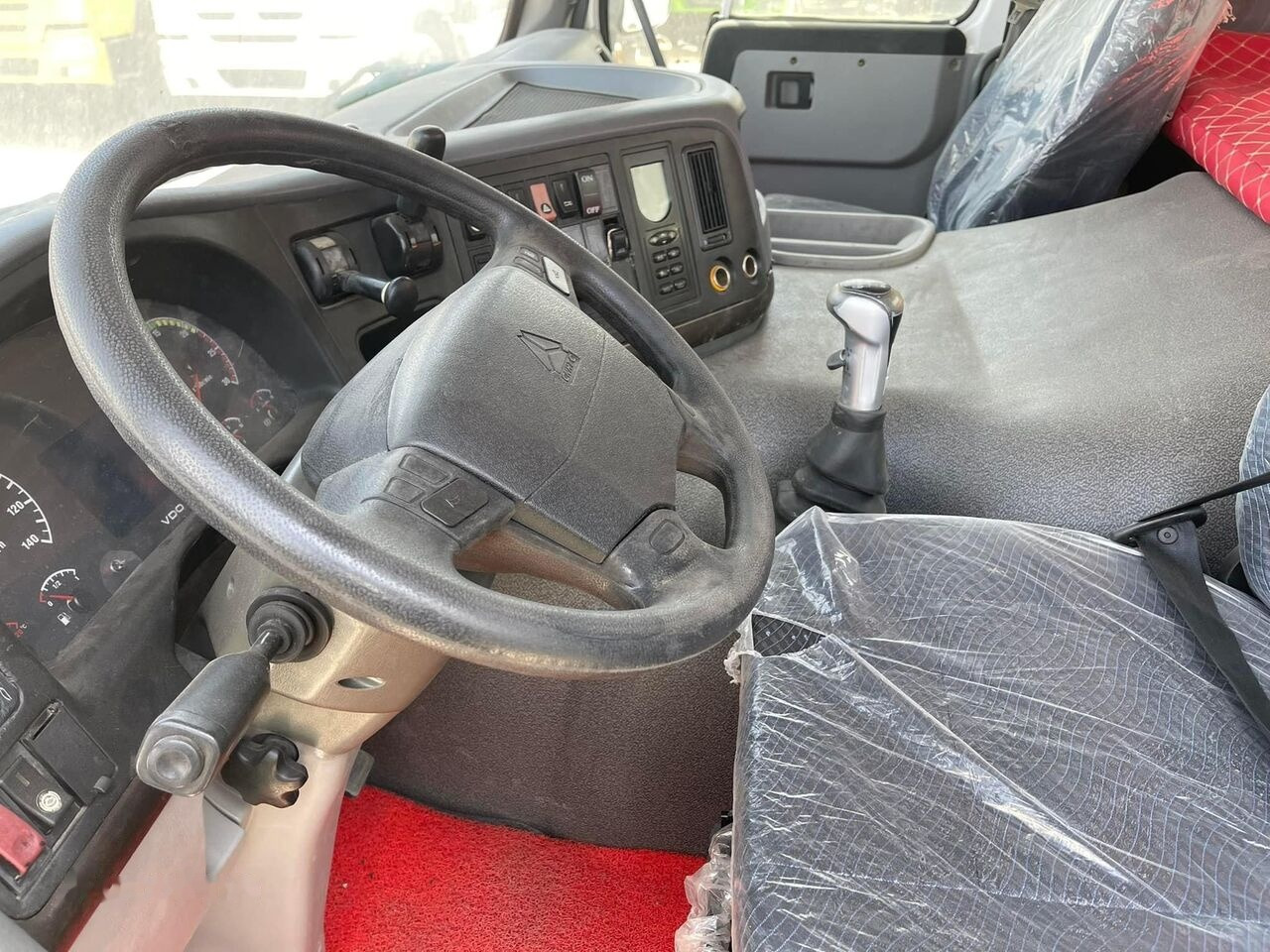 Howo Used 371 6X4 - Tracteur routier: photos 5 Howo Used 371 6X4 - Tracteur routier: photos 5