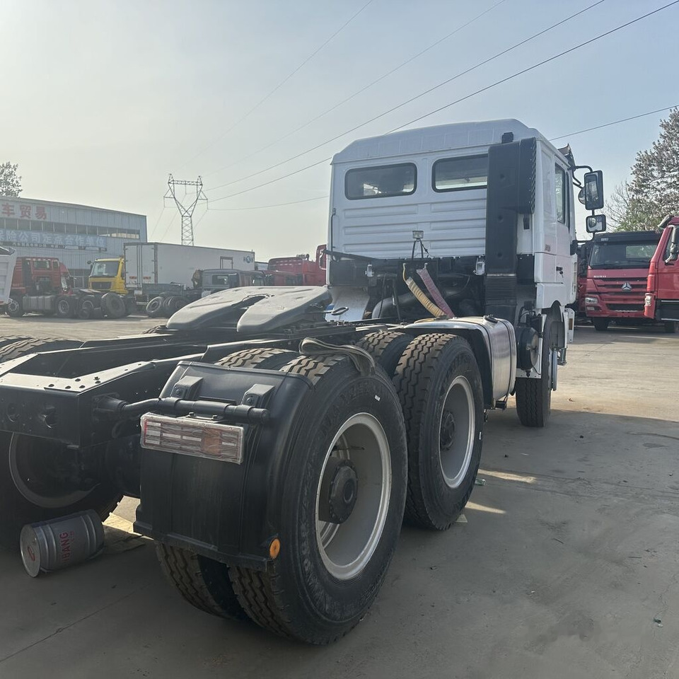 Shacman F3000 - Tracteur routier: photos 5 Shacman F3000 - Tracteur routier: photos 5