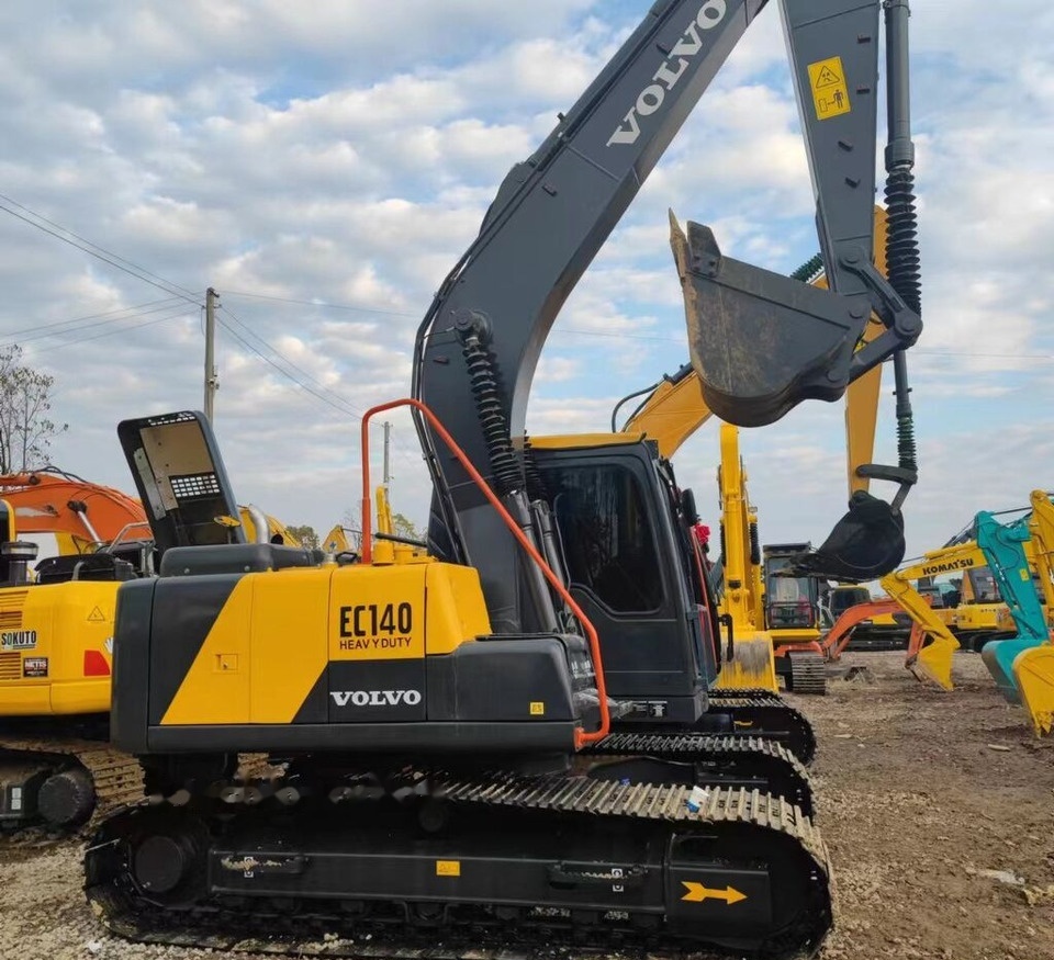 Volvo EC140 - Pelle sur chenille: photos 3 Volvo EC140 - Pelle sur chenille: photos 3