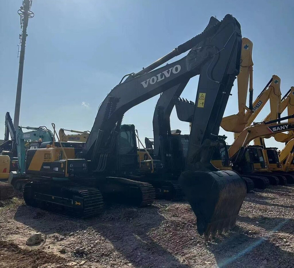 Volvo EC210 - Pelle sur chenille: photos 3 Volvo EC210 - Pelle sur chenille: photos 3
