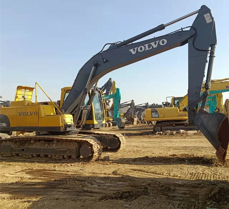 Volvo EC210B - Pelle sur chenille: photos 4 Volvo EC210B - Pelle sur chenille: photos 4
