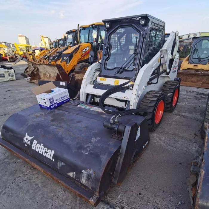 BOBCAT S18 - Mini chargeuse: photos 3 BOBCAT S18 - Mini chargeuse: photos 3