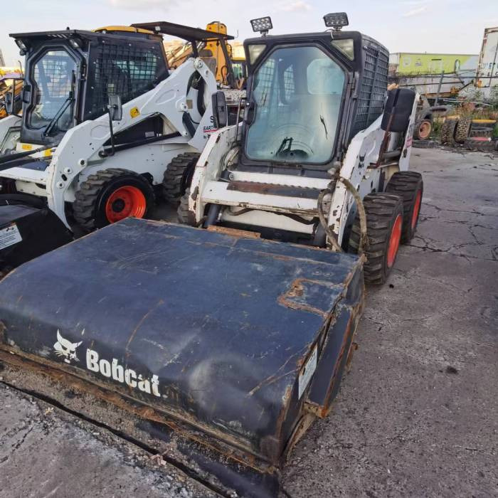 BOBCAT s160 - Mini chargeuse: photos 2 BOBCAT s160 - Mini chargeuse: photos 2