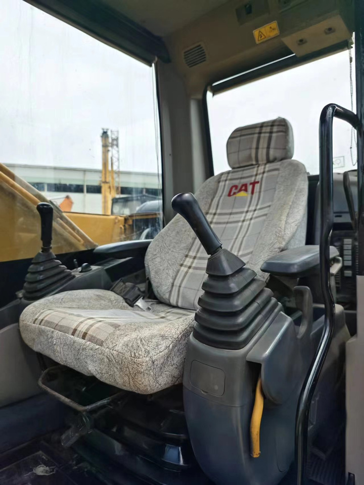 CAT 320D 320D2 320DL - Pelle sur chenille: photos 5 CAT 320D 320D2 320DL - Pelle sur chenille: photos 5