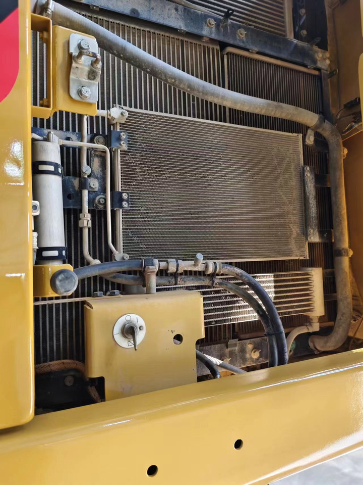 CAT 320GC - Pelle sur chenille: photos 5 CAT 320GC - Pelle sur chenille: photos 5