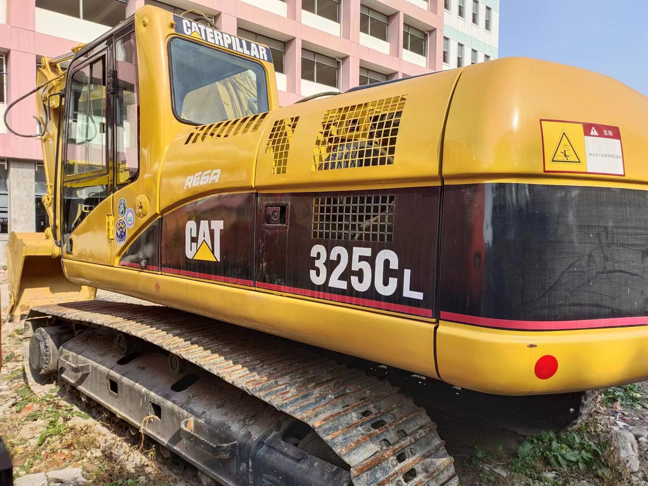 CAT 325CL - Pelle sur chenille: photos 2 CAT 325CL - Pelle sur chenille: photos 2