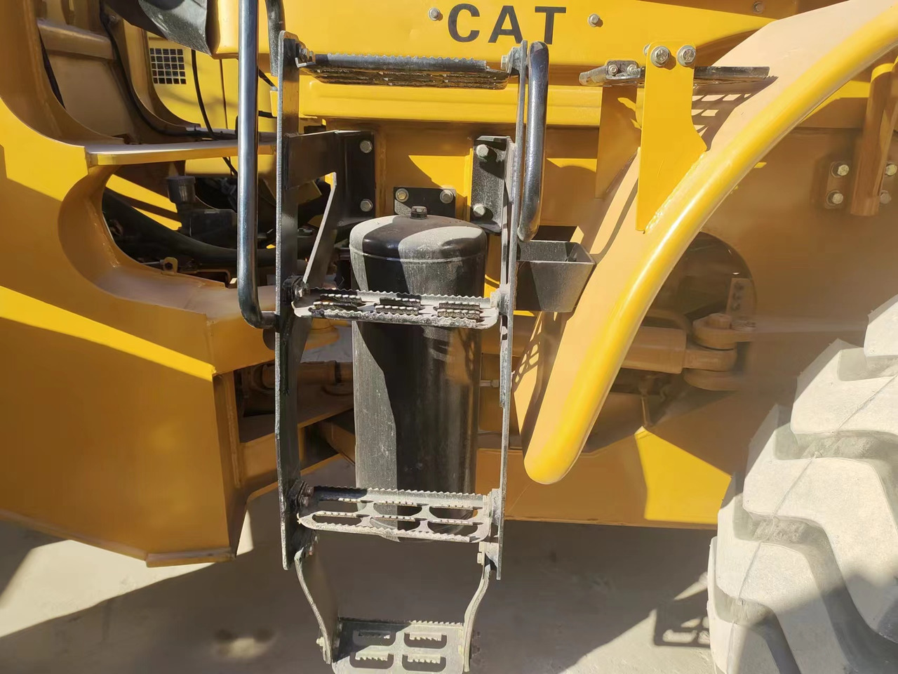 CATERPILLAR 966H CAT - Chargeuse sur pneus: photos 5 CATERPILLAR 966H CAT - Chargeuse sur pneus: photos 5
